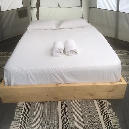 Barreira Beachfront Tents 8 * Kalamata