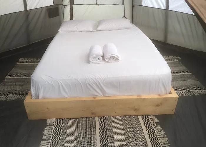 Barreira Beachfront Tents 8 * קלמאטה